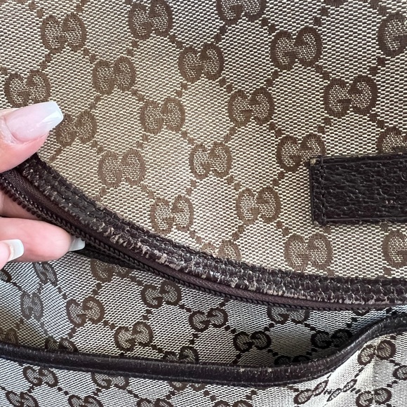 Authentic Gucci GG Diaper Crossbody Messenger Bag - Picture 11 of 16